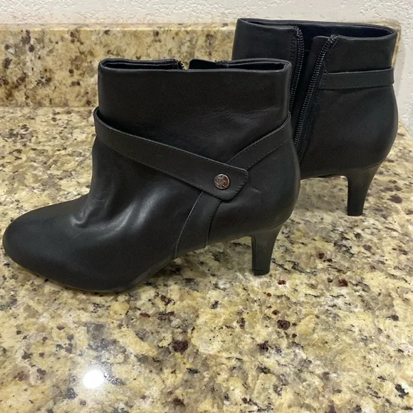 Alex Marie Black Ankle Boots - Picture 2 of 3